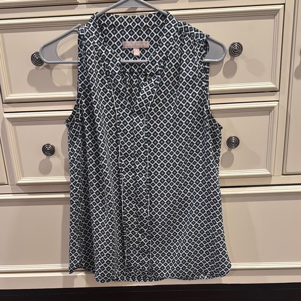Banana Republic Blue Sleeveless Button Down Blouse